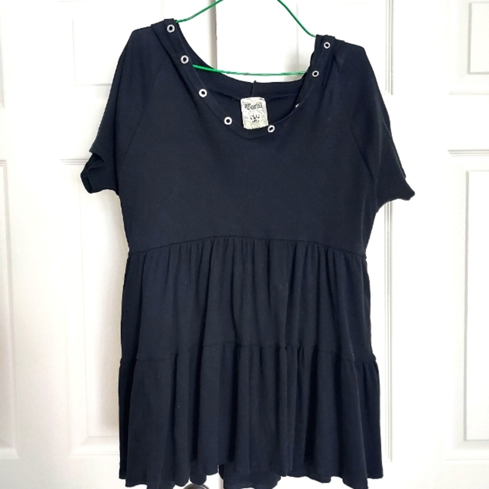 Vocal USA Hoodie Shirt Pullover Black Size Large Short Sleeve V Neck